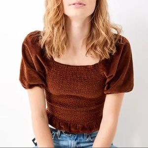 Puff sleeve crop top🤍